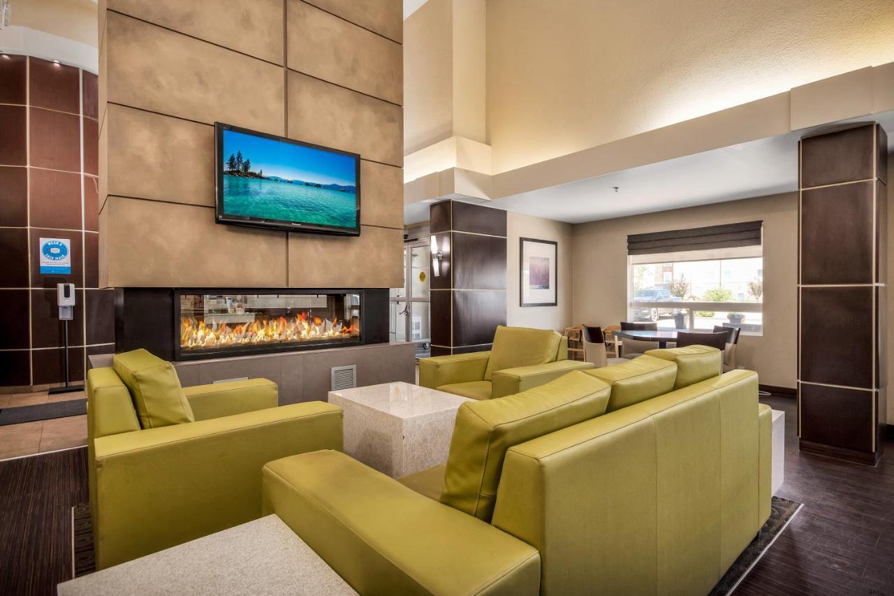 Homesuites By D3H Regina Exterior foto